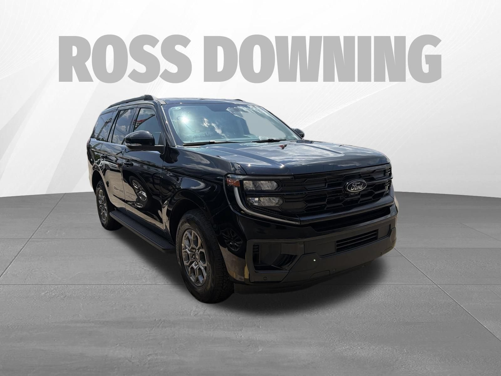 Used 2026 Ford Expedition Active RWD image 3