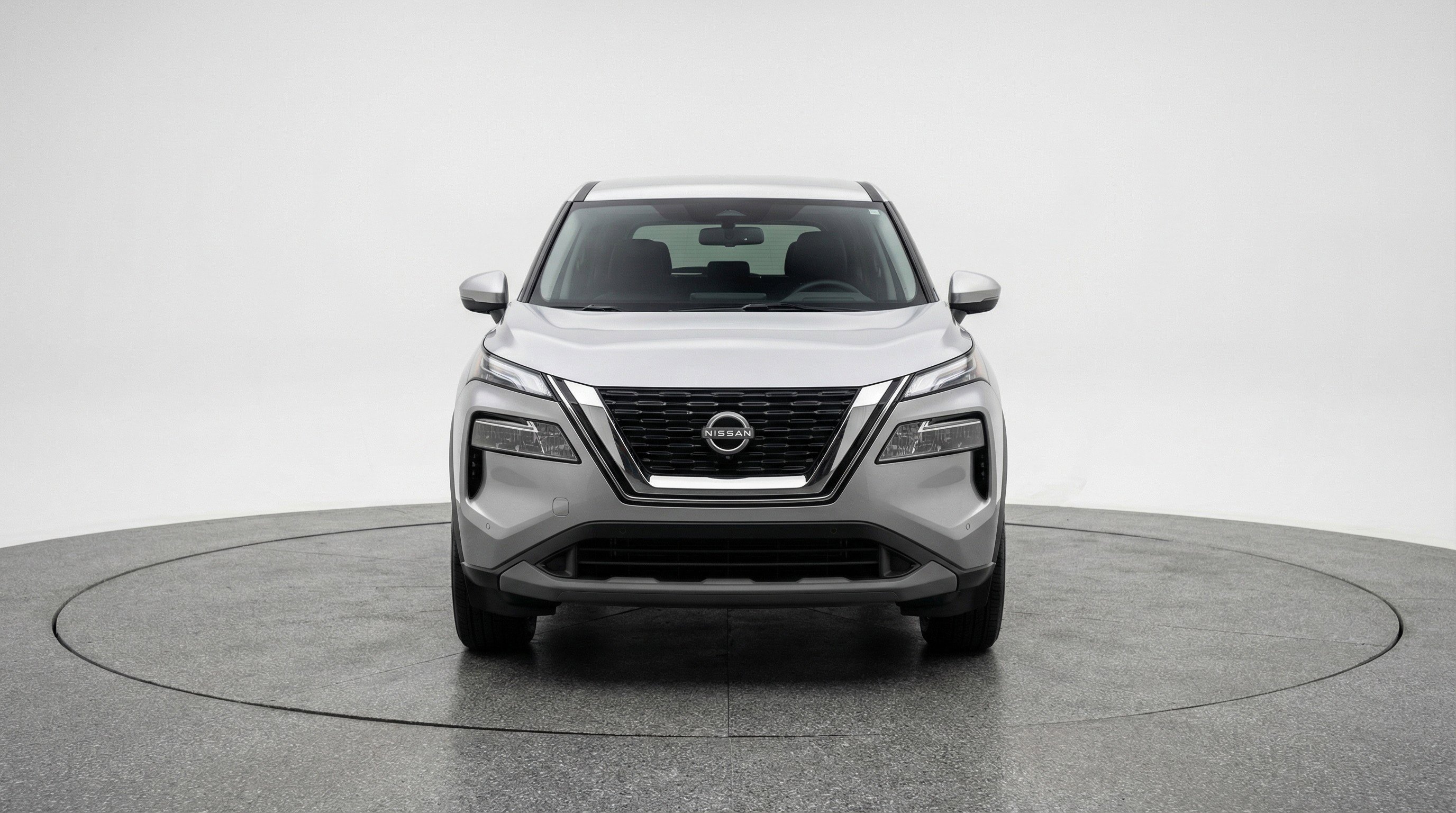 Used 2025 Nissan Rogue SV image 2