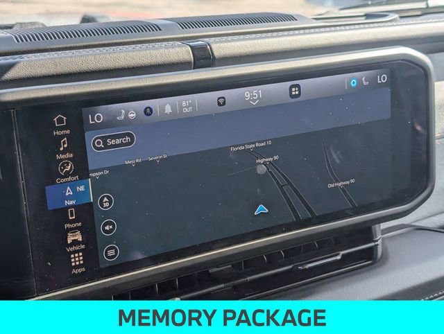 Used 2025 Jeep Wrangler Unlimited Sahara image 24