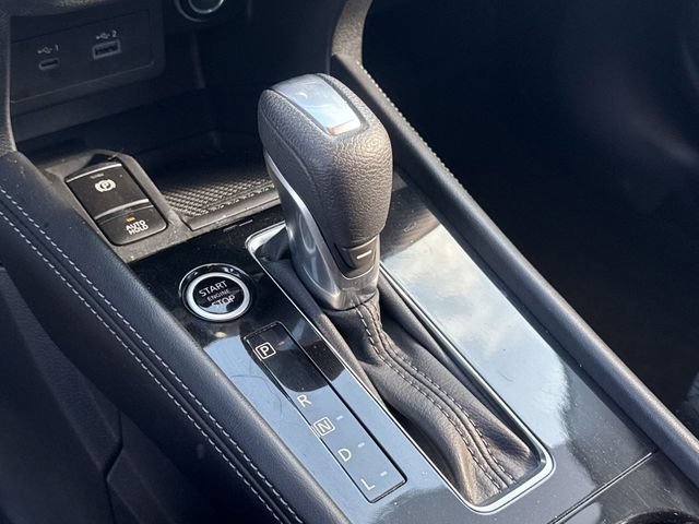 Used 2024 Nissan Kicks SV FWD image 14