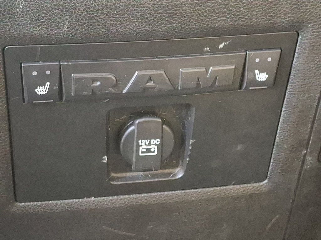 Used 2018 RAM 3500 Laramie w/ Sport Appearance Group AWD/4WD image 13