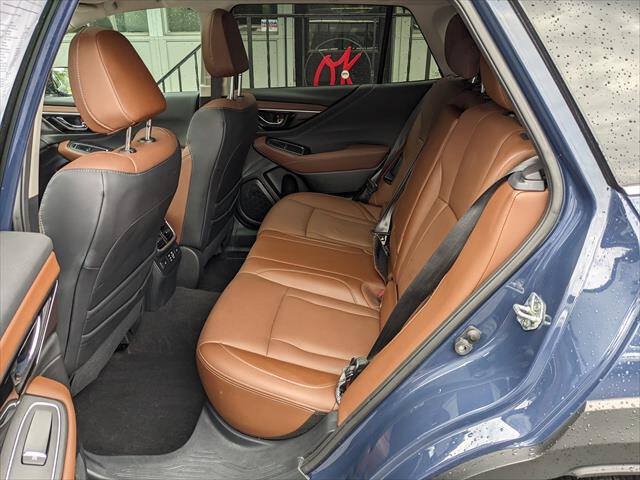 Used 2024 Subaru Outback Touring AWD/4WD image 12
