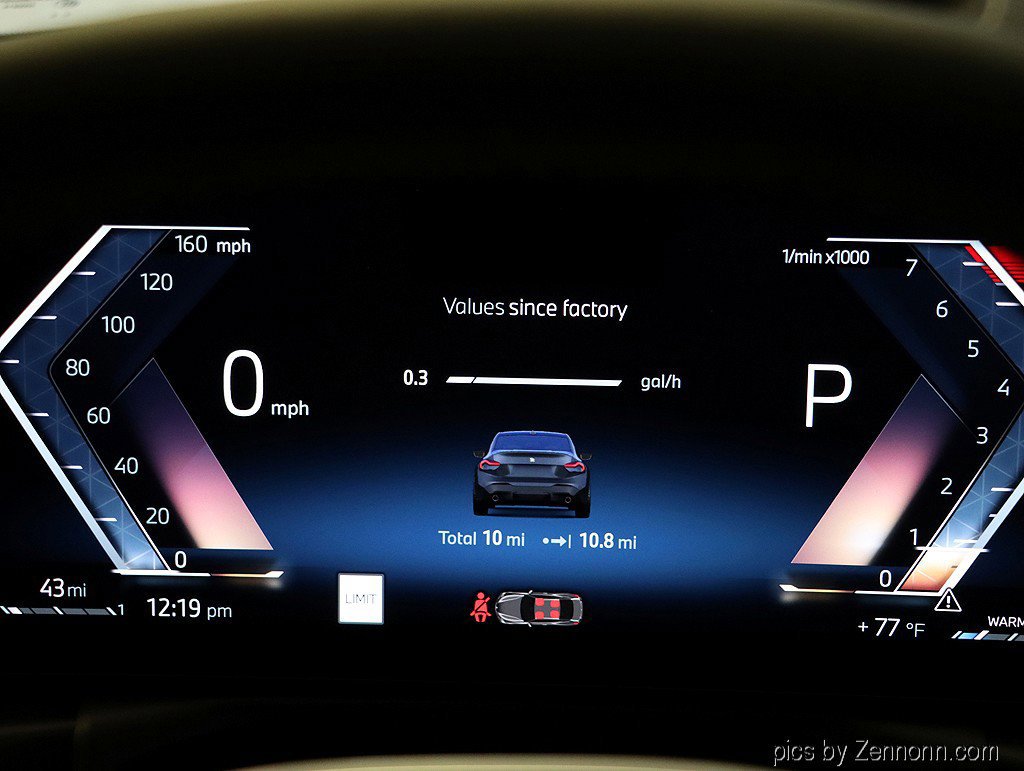 Used 2025 BMW 230i xDrive Coupe w/ Premium Package image 17