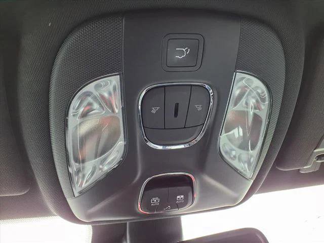 Certified 2022 Jeep Compass Limited w/ (RED) Package image 29