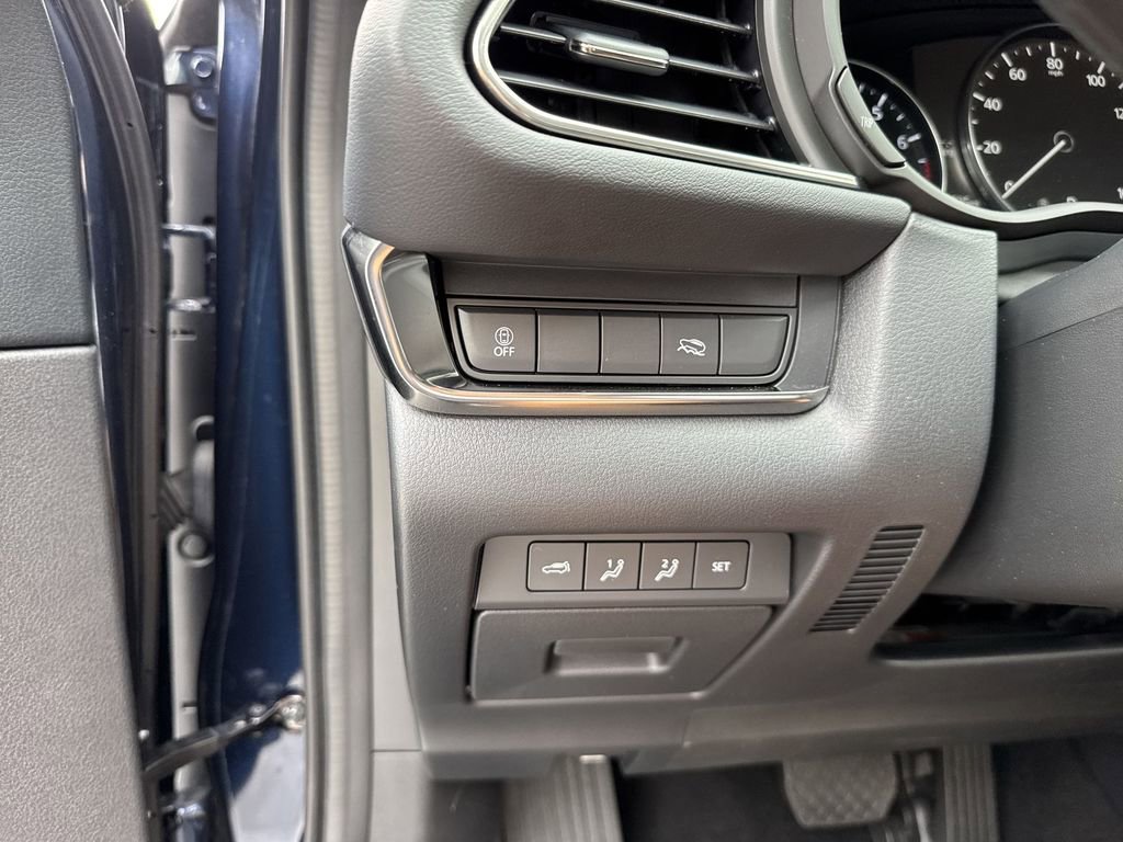 Used 2023 MAZDA CX-30 AWD 2.5 S w/ Premium Package image 57