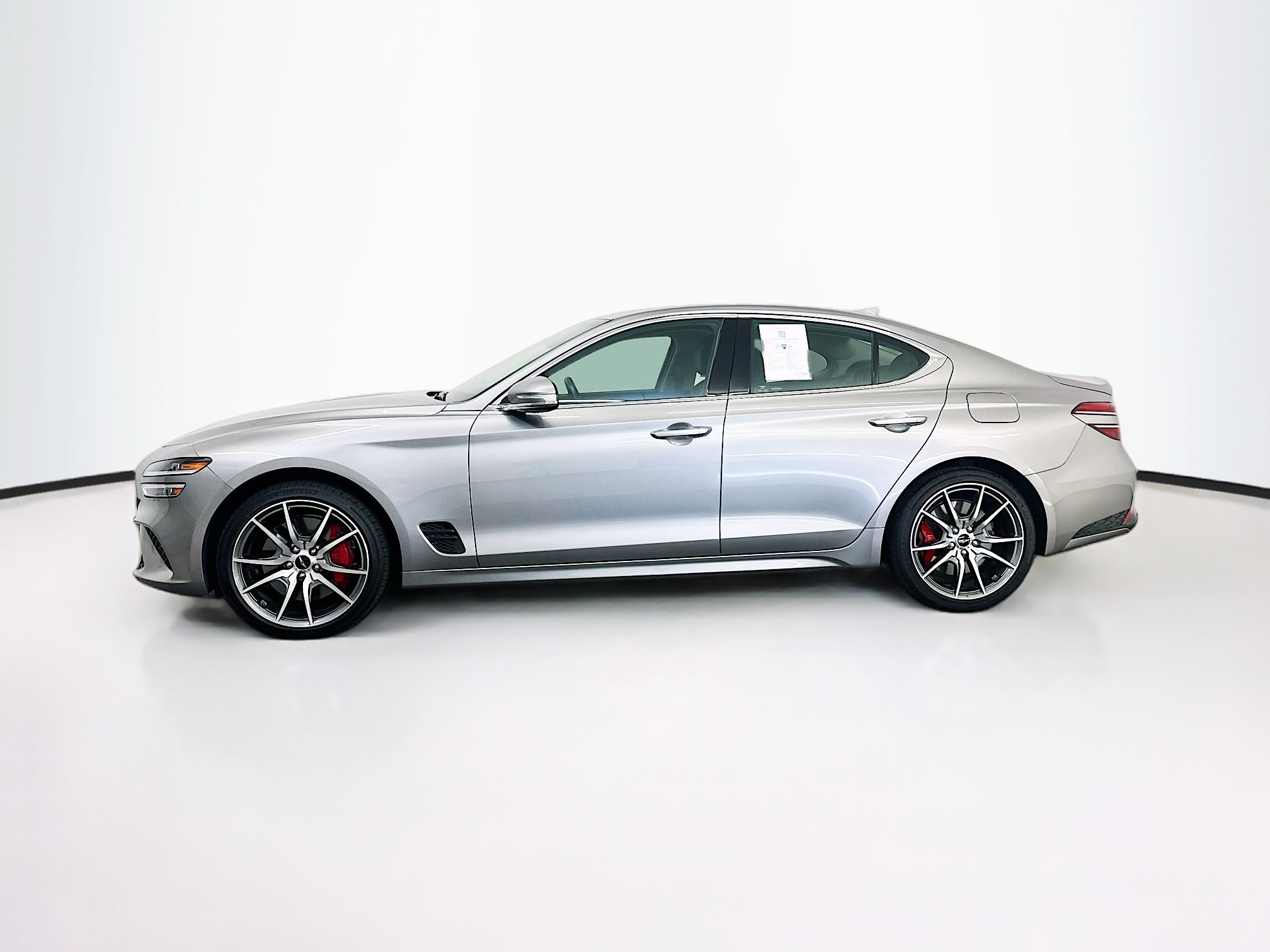 Used 2025 Genesis G70 2.5T AWD/4WD image 4