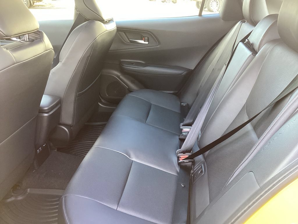 Used 2026 Toyota Prius Plug-In Hybrid FWD image 5