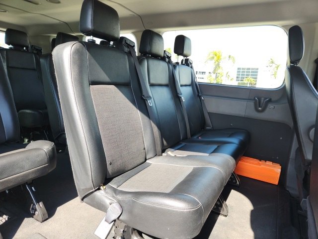 Used 2023 Ford Transit 350 XL image 18
