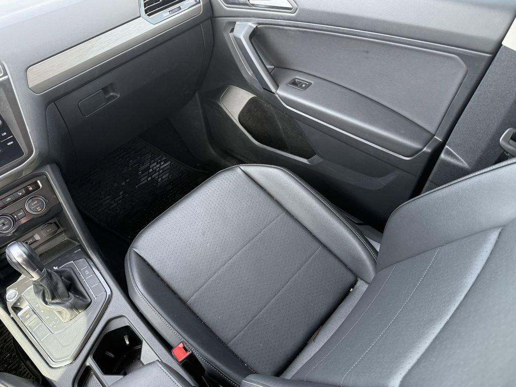 Used 2019 Volkswagen Tiguan SE image 26