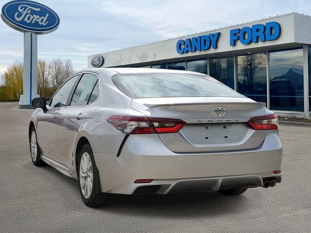 Used 2024 Toyota Camry SE FWD image 3