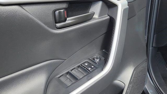 Certified 2024 Toyota RAV4 LE AWD/4WD image 7