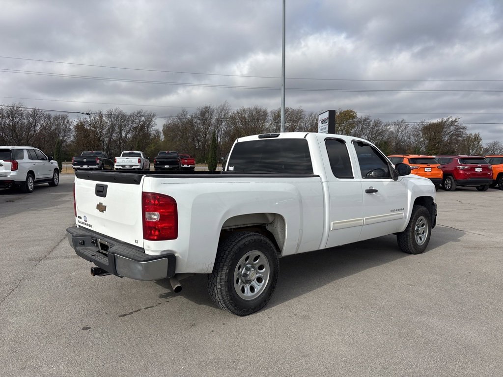 Used 2010 Chevrolet Silverado 1500 LT image 3