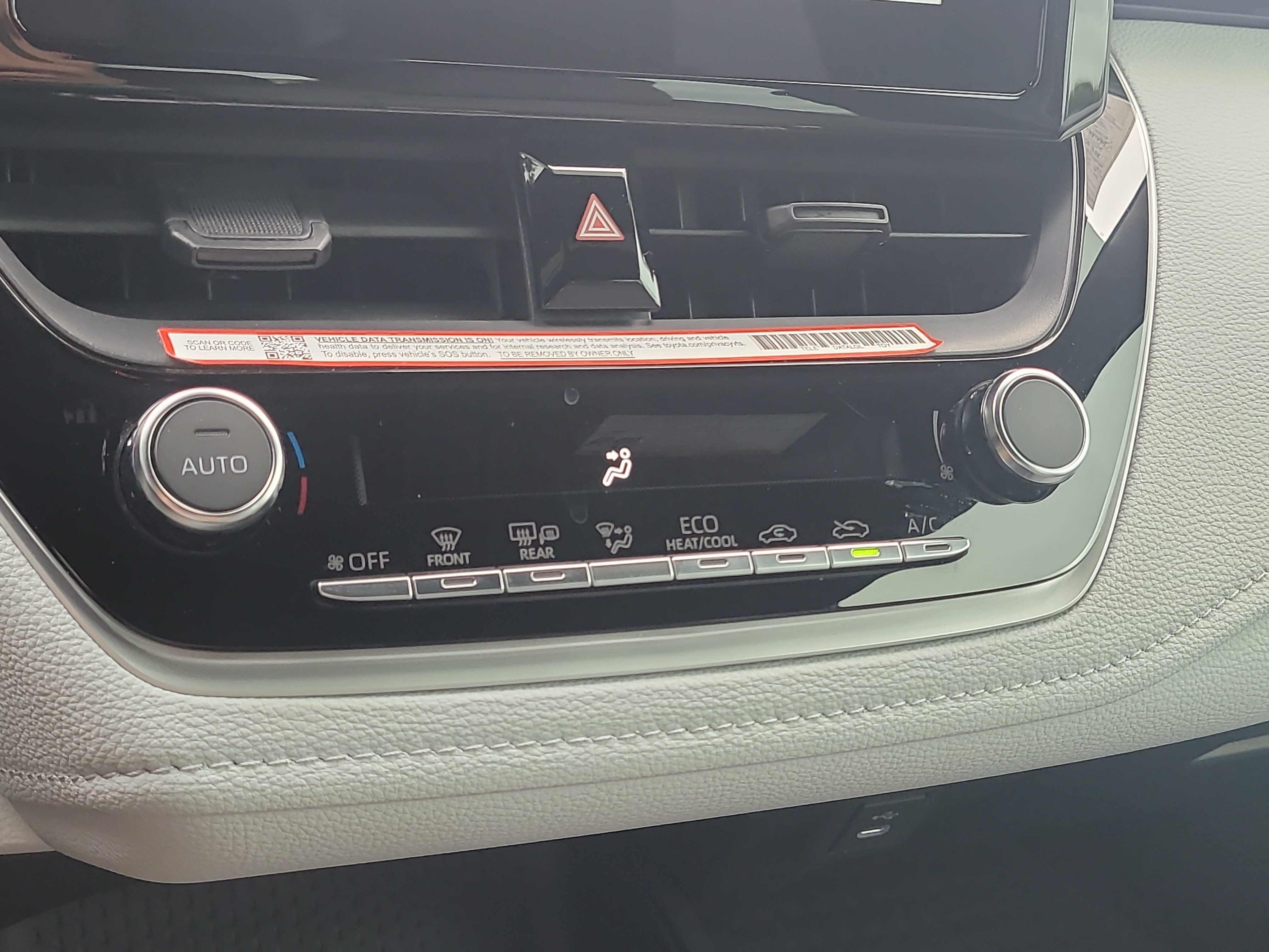 Used 2025 Toyota Corolla SE FWD image 22
