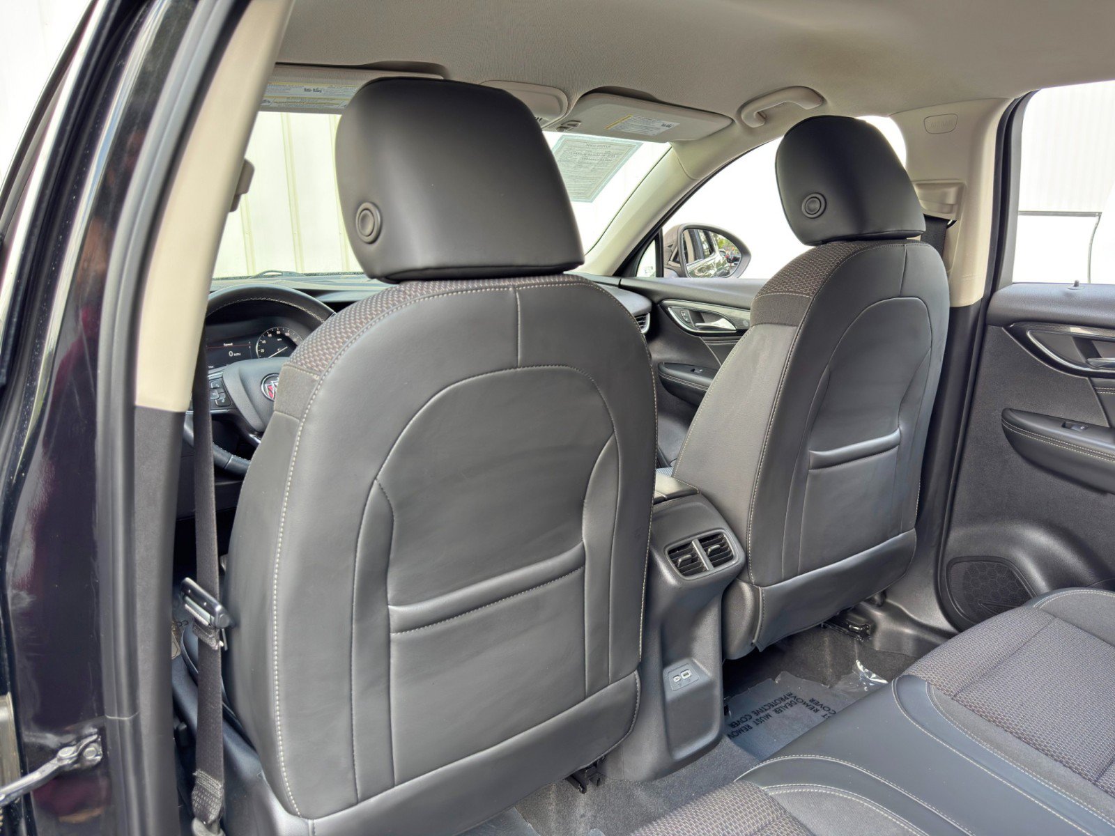Used 2022 Buick Envision Preferred FWD image 35