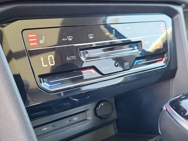 New 2026 Volkswagen Taos SE AWD/4WD image 14