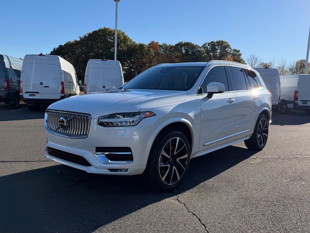 Used 2023 Volvo XC90 B6 Plus w/ Protection Package AWD/4WD image 3