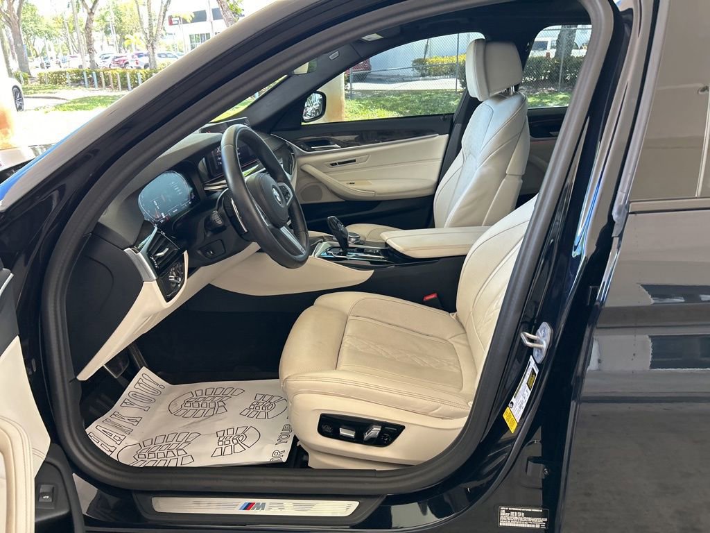 Used 2023 BMW 540i w/ M Sport Package image 4
