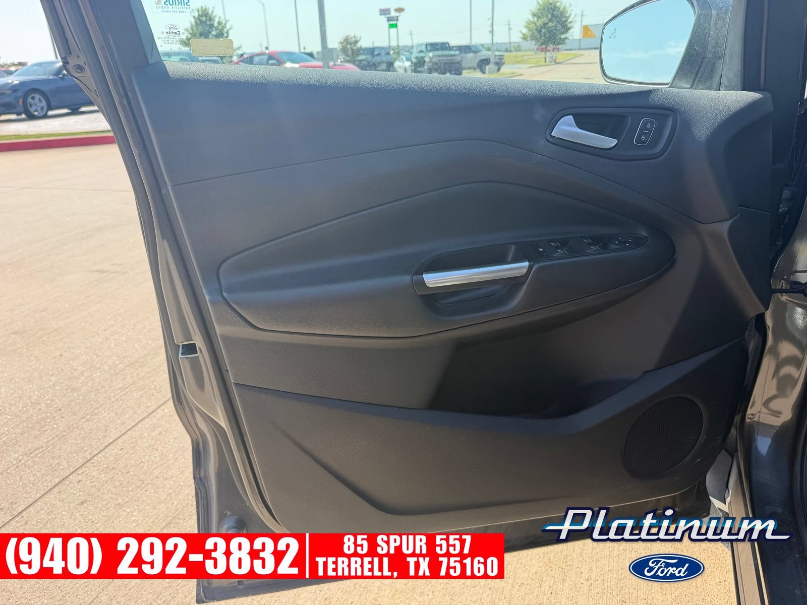 Used 2017 Ford Escape SE w/ SE Leather Comfort Package FWD image 27