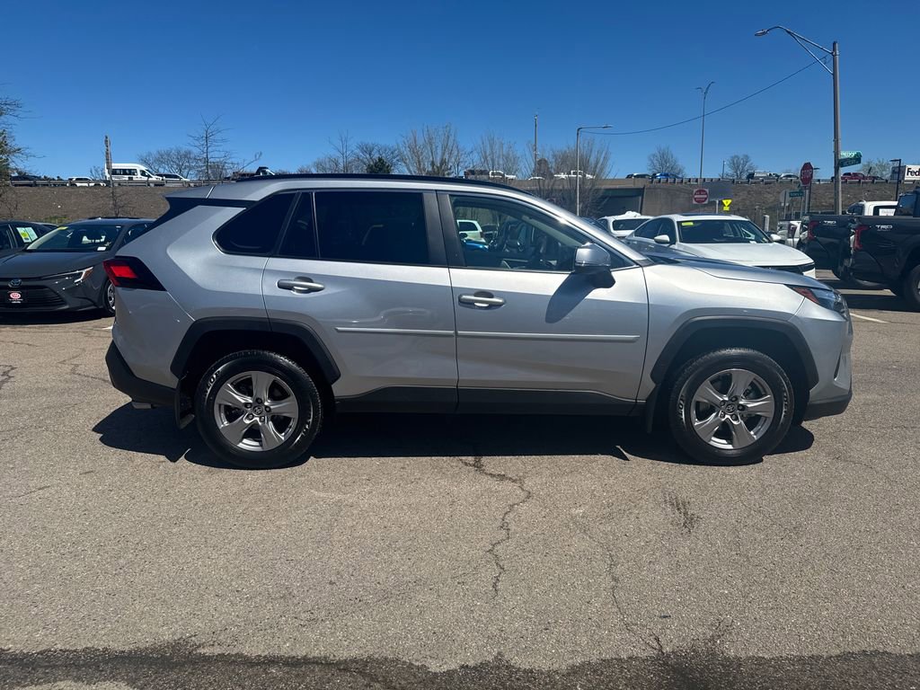Used 2025 Toyota RAV4 XLE w/ Weather Package AWD/4WD image 9