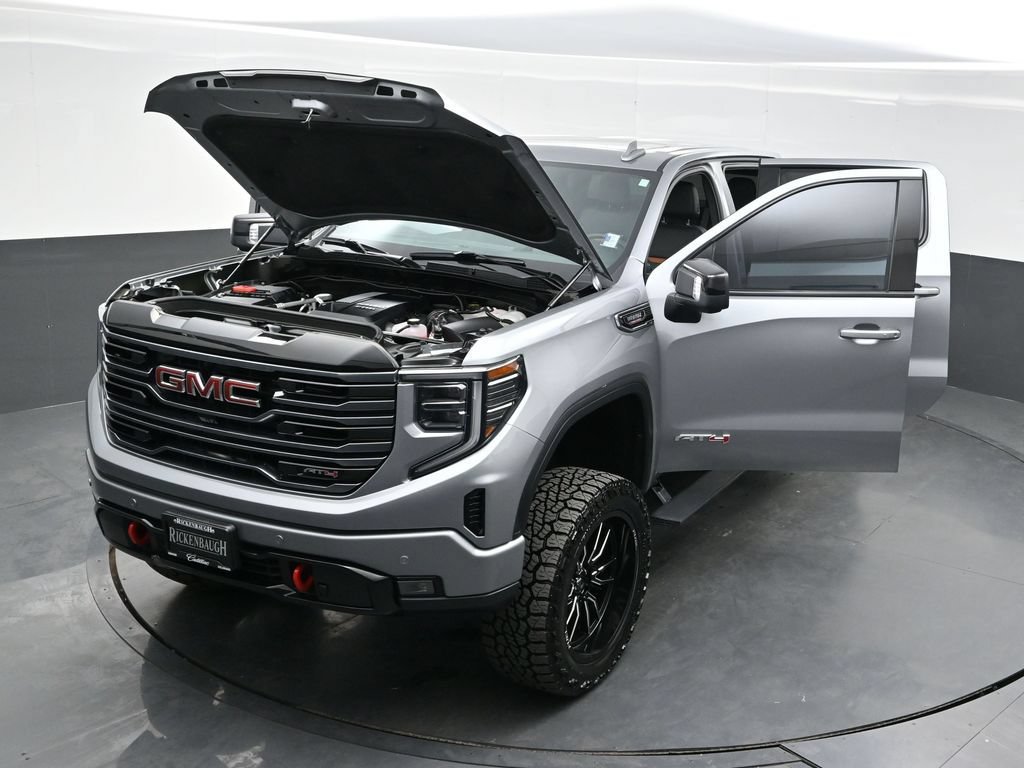 Used 2025 GMC Sierra 1500 AT4 w/ AT4 Premium Package AWD/4WD image 36