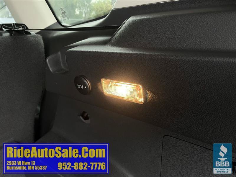 Used 2017 Ford Escape SE w/ Equipment Group 201A AWD/4WD image 34
