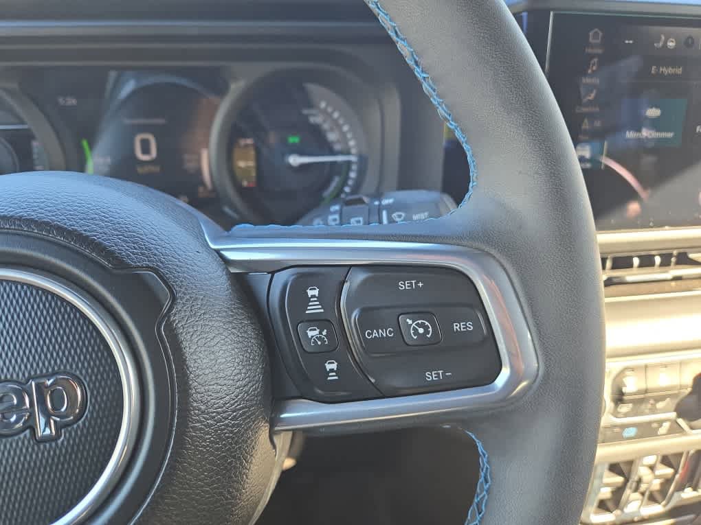 Used 2024 Jeep Wrangler High Altitude AWD/4WD image 23