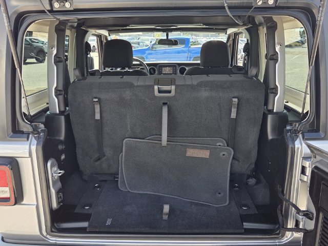 Used 2019 Jeep Wrangler Sport AWD/4WD image 18