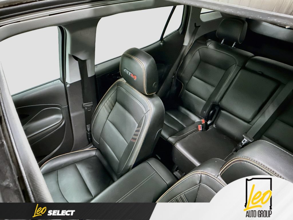 Used 2024 GMC Terrain AT4 w/ Tech Package AWD/4WD image 24