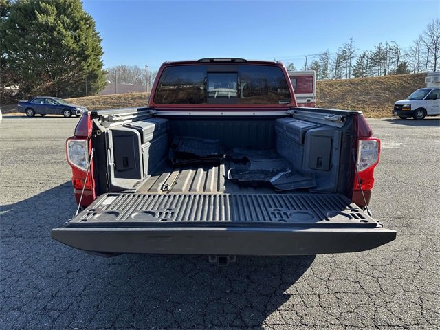 Used 2017 Nissan Titan Platinum Reserve image 21