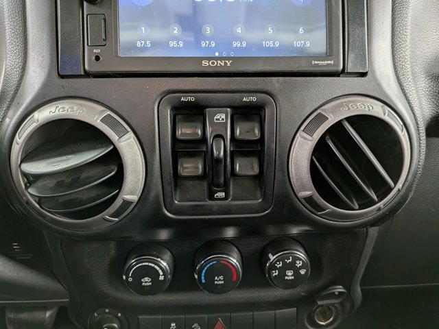 Used 2015 Jeep Wrangler Unlimited Sport w/ Quick Order Package 24S image 8