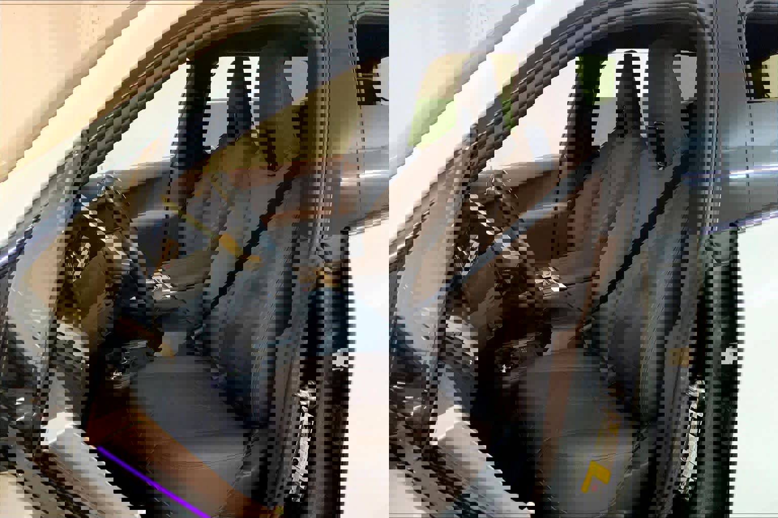 Used 2024 BMW iX xDrive50 w/ Convenience Package image 8