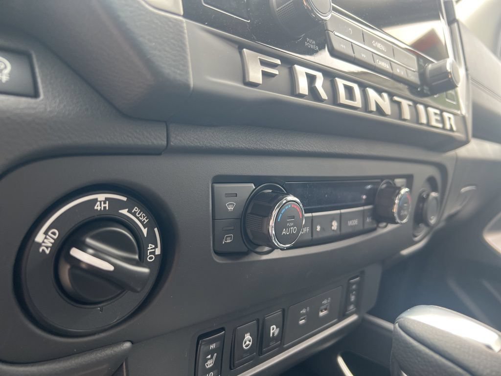 New 2025 Nissan Frontier SV w/ SV Convenience Package AWD/4WD image 21