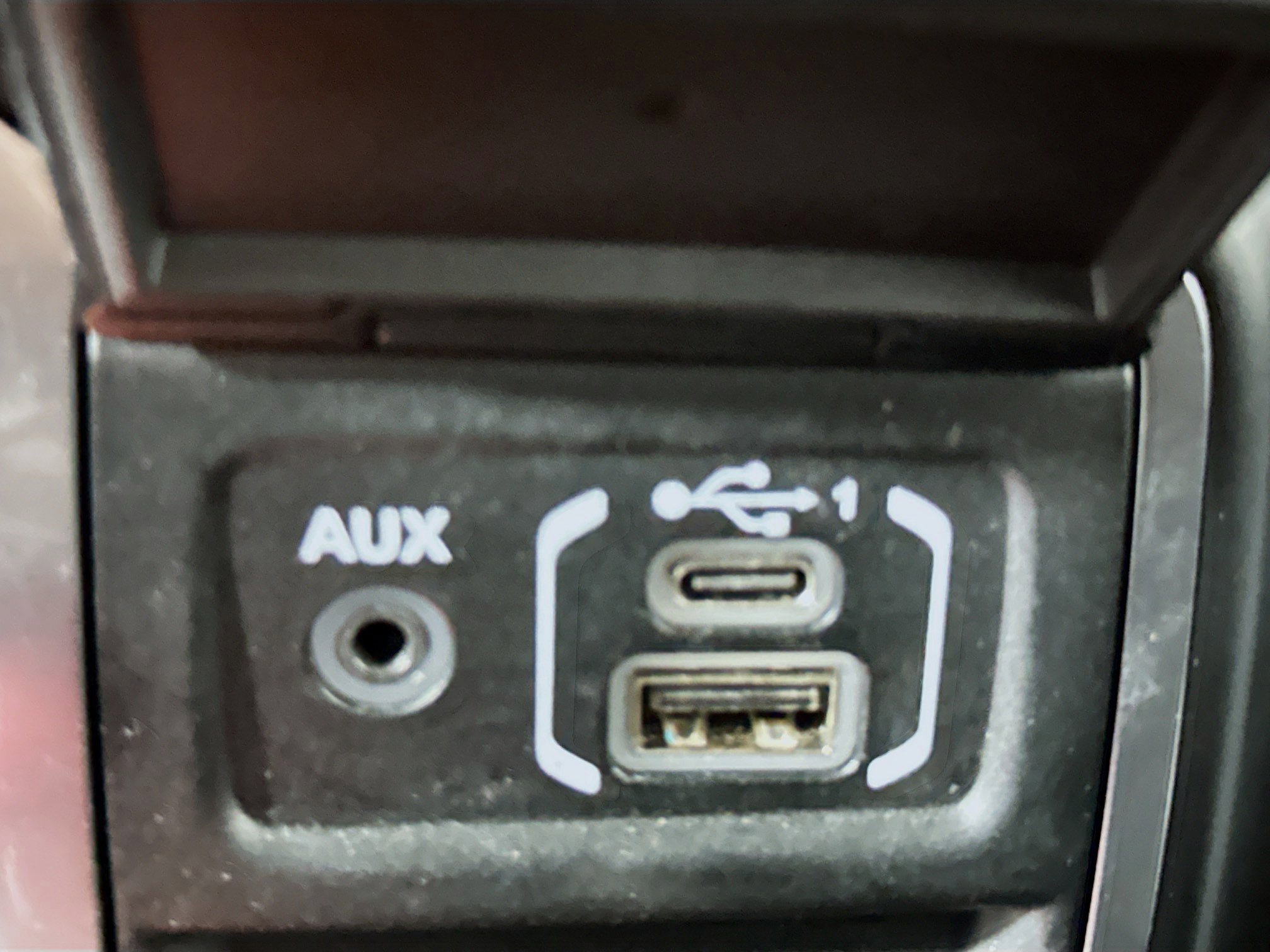 Used 2025 Jeep Wrangler Sport S image 24