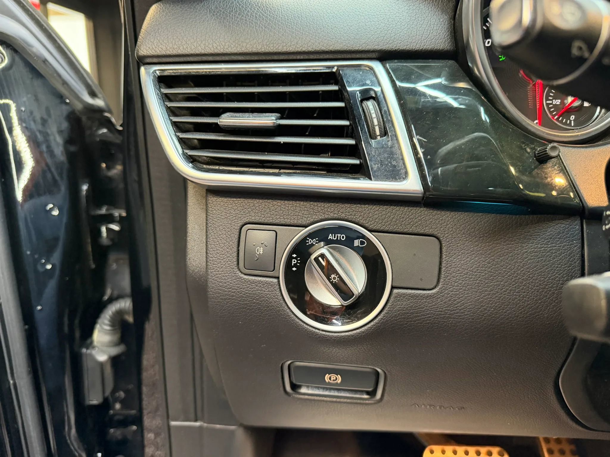 Used 2017 Mercedes-Benz GLE 350 4MATIC image 23