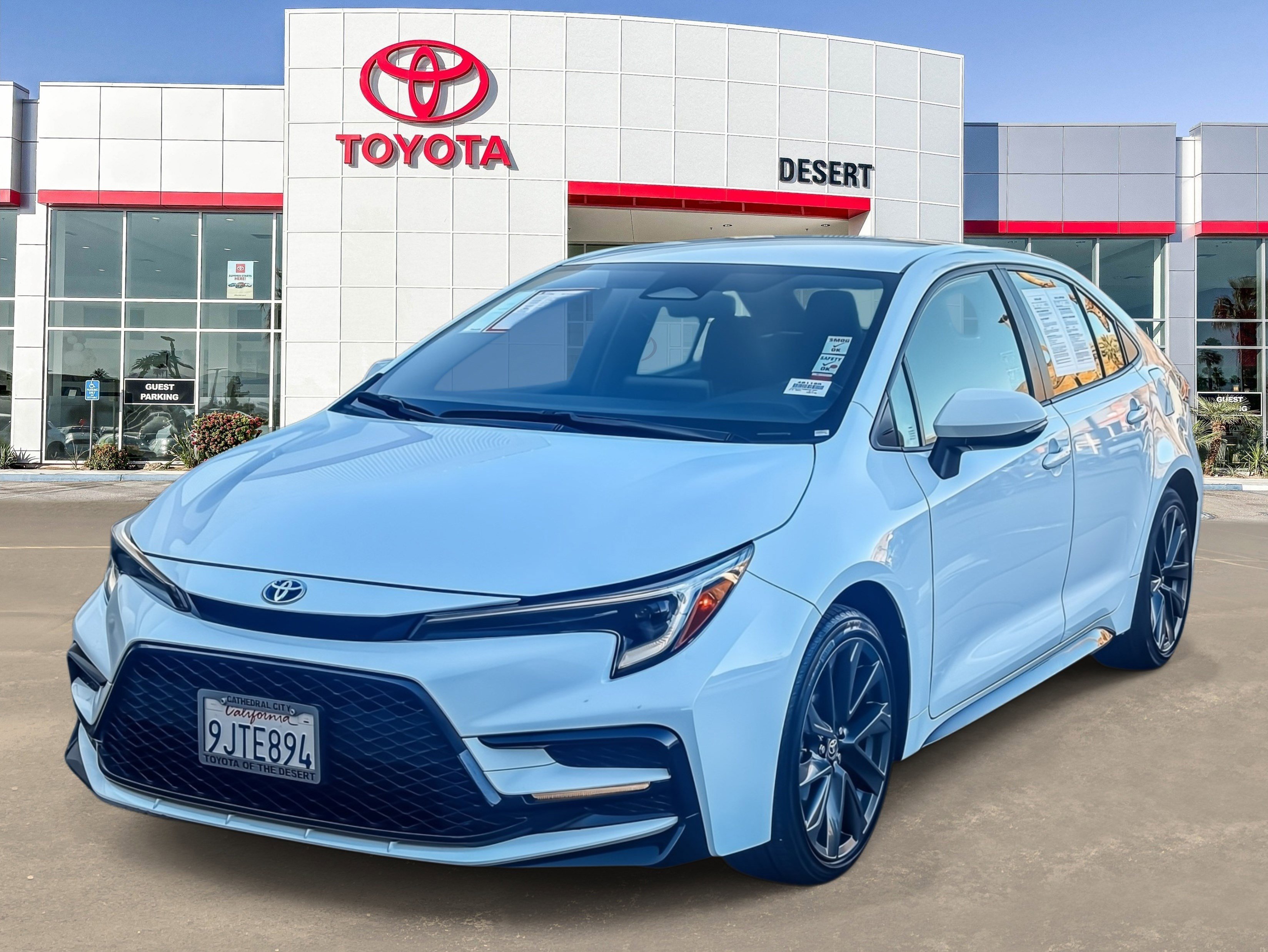 Used 2024 Toyota Corolla SE image 3