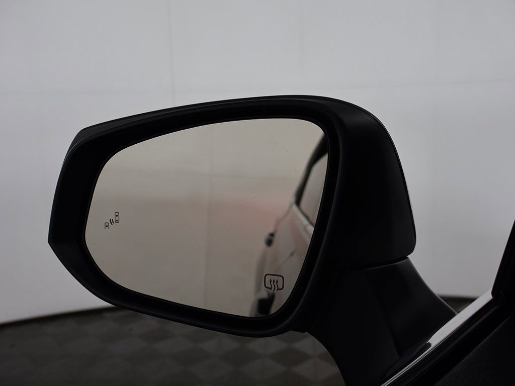 Used 2022 Toyota Highlander XLE image 39