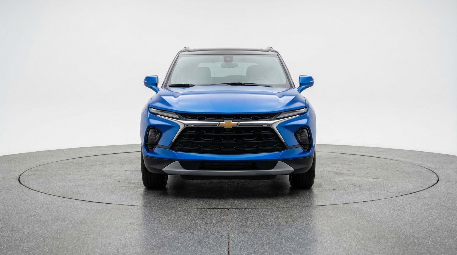 Used 2025 Chevrolet Blazer LT FWD image 2