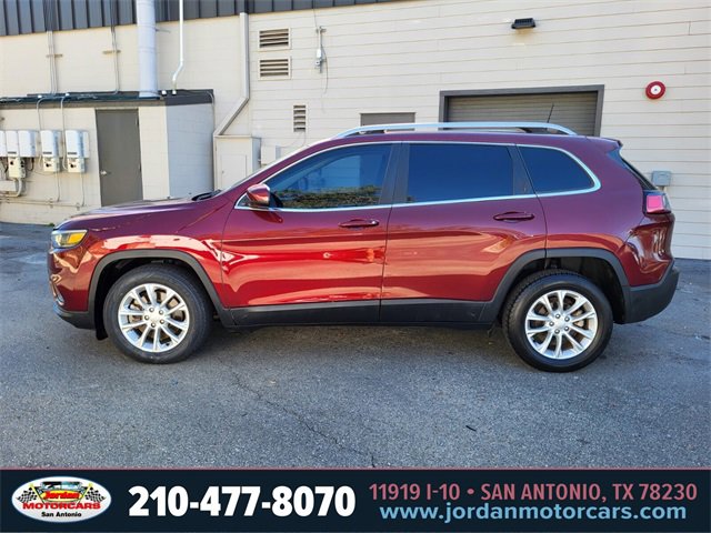 Used 2019 Jeep Cherokee Latitude w/ Popular Appearance Group image 2