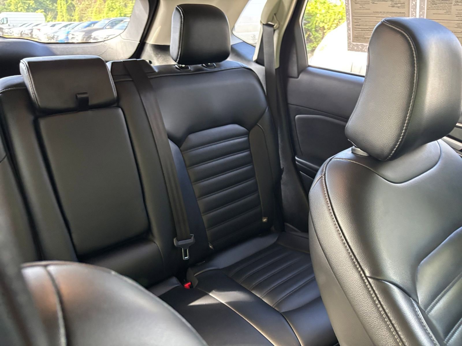 Used 2022 Ford Edge SEL image 37