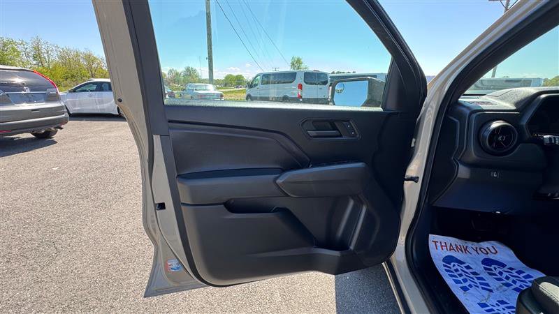 Used 2024 Chevrolet Colorado W/T image 32