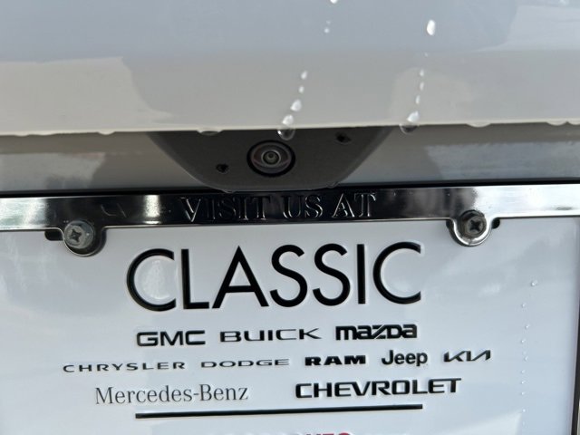 Used 2025 Jeep Grand Cherokee L Altitude image 8