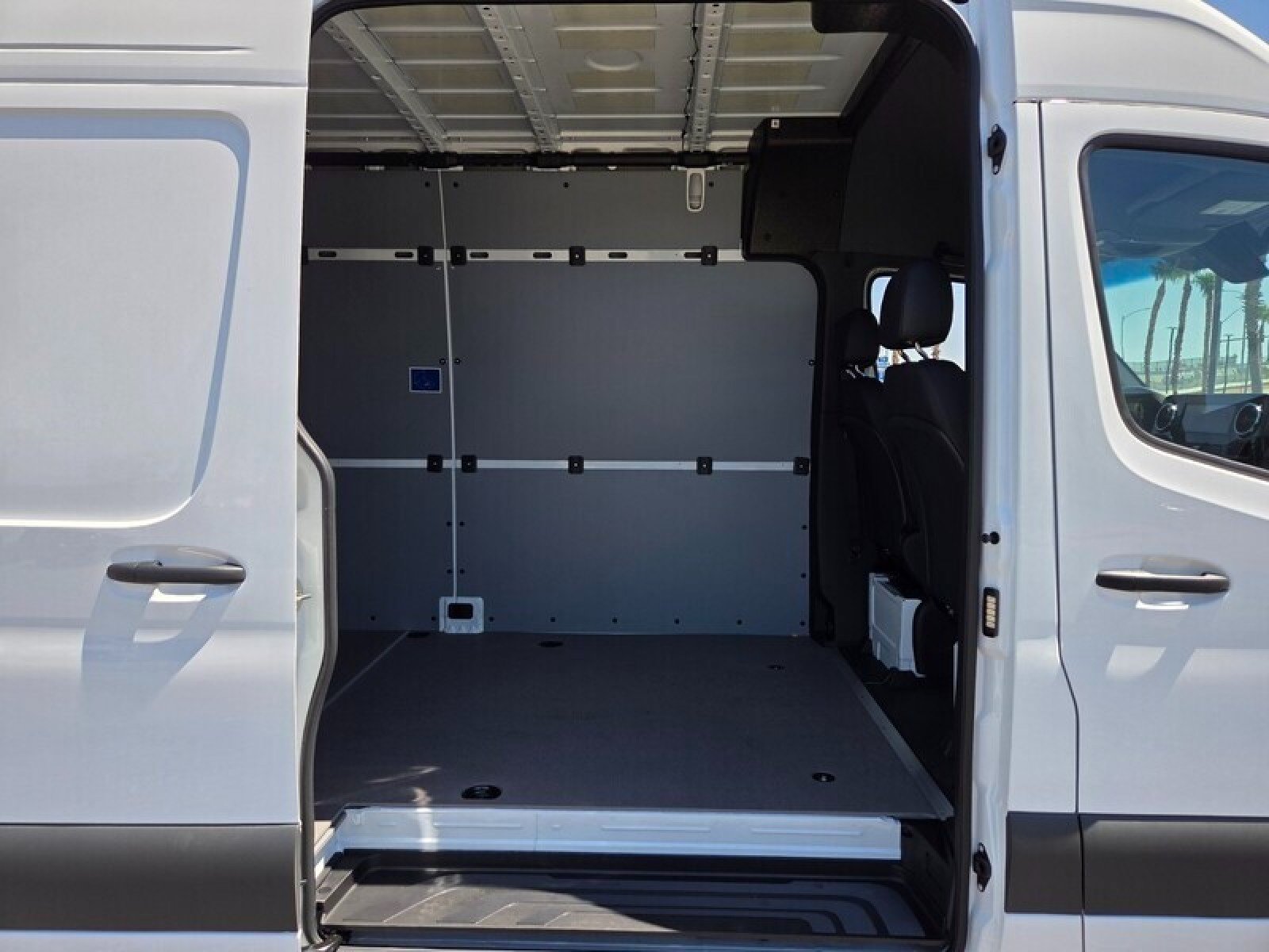 New 2026 Mercedes-Benz Sprinter 2500 image 23