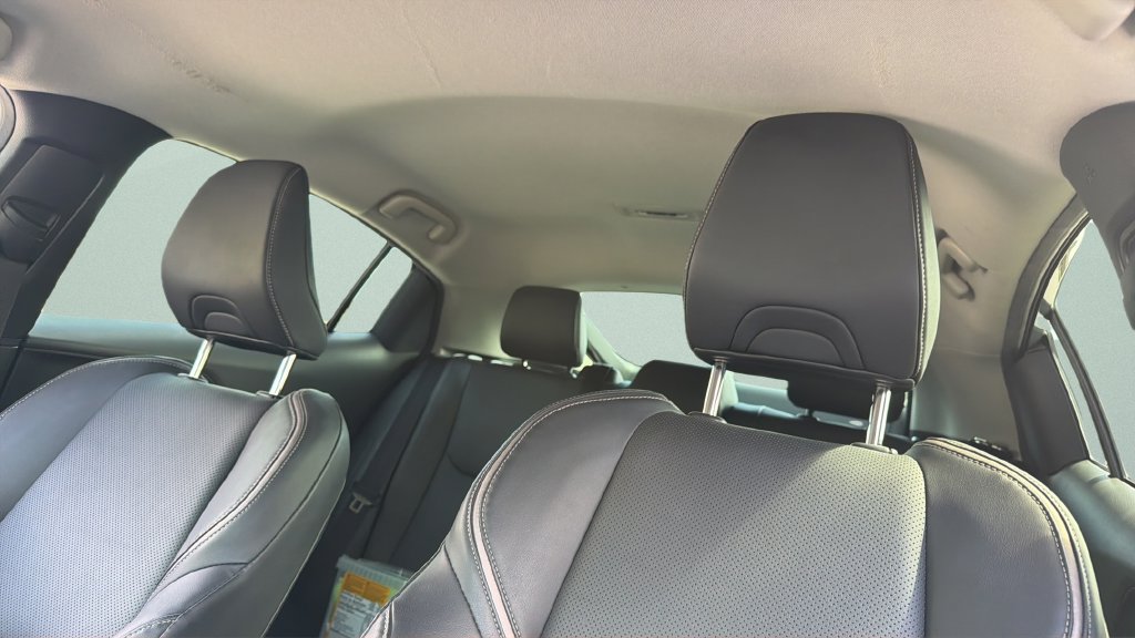 Used 2023 Toyota Prius XLE FWD image 18