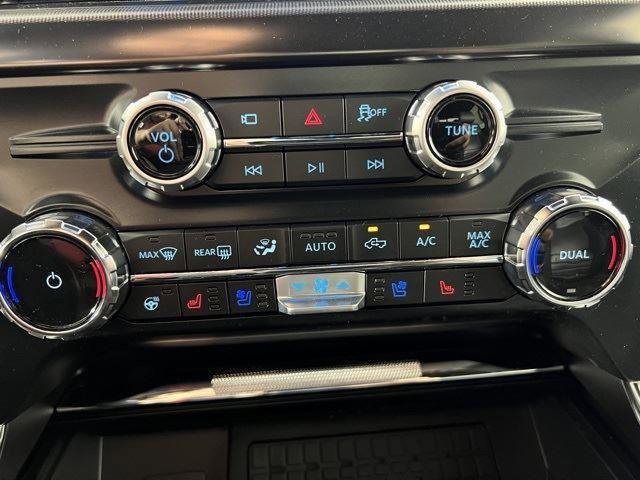 Used 2025 Ford F150 Platinum w/ Equipment Group 702A High image 19