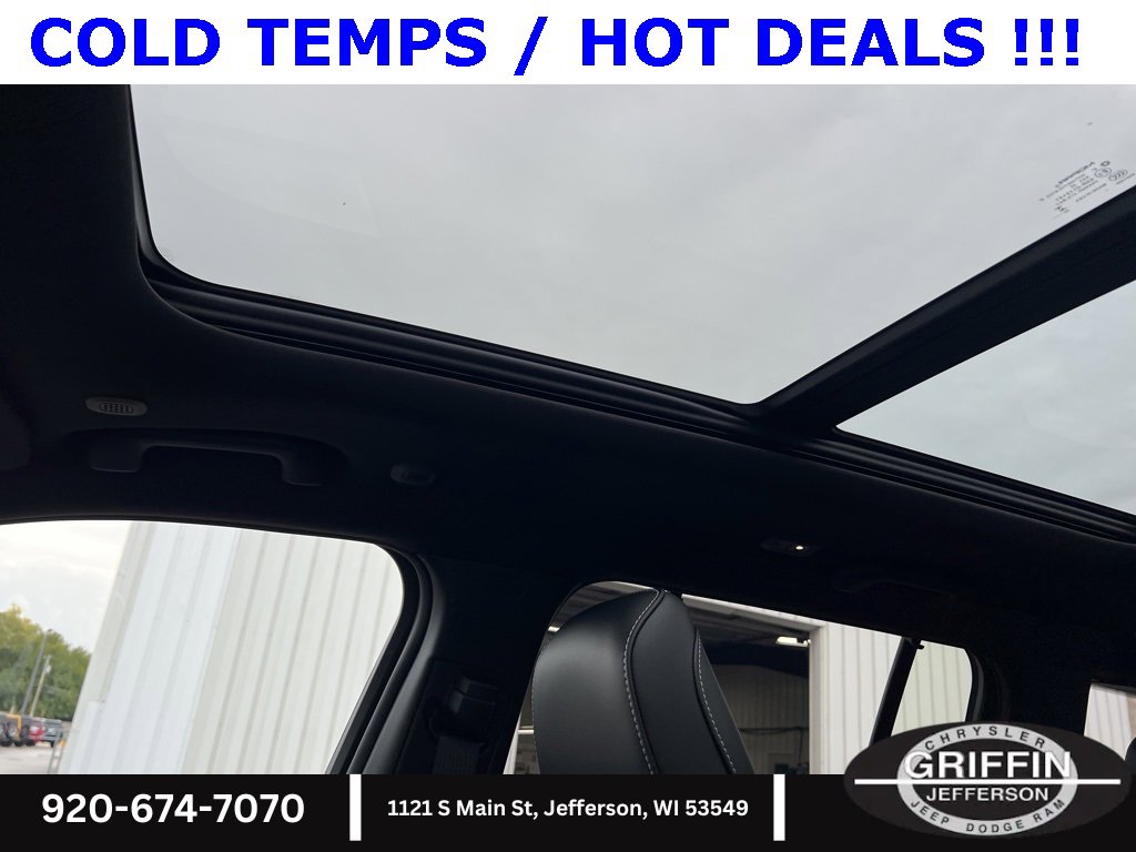 New 2025 Jeep Grand Cherokee Limited w/ Luxury Tech Group II image 31