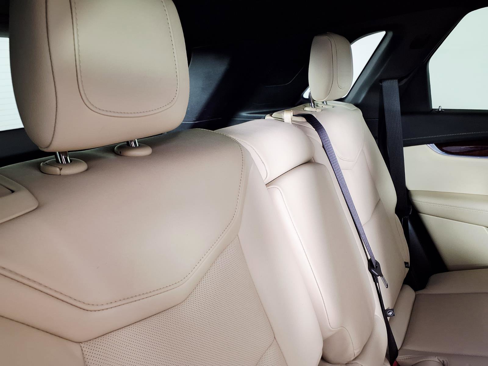 Used 2019 Cadillac XT5 Luxury FWD image 12