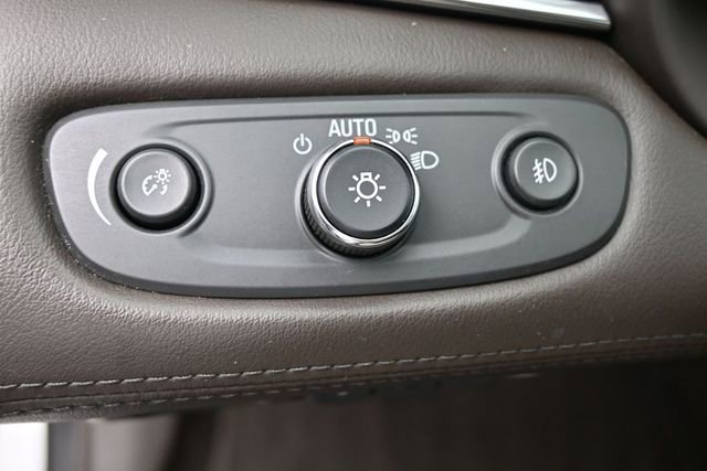Used 2017 Buick LaCrosse Premium w/ Driver Confidence Package #2 AWD/4WD image 18