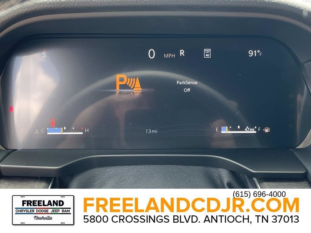 New 2026 Jeep Grand Cherokee L Limited w/ Limited Altitude Package AWD/4WD image 39