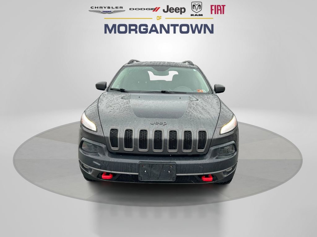 Used 2017 Jeep Cherokee Trailhawk image 2