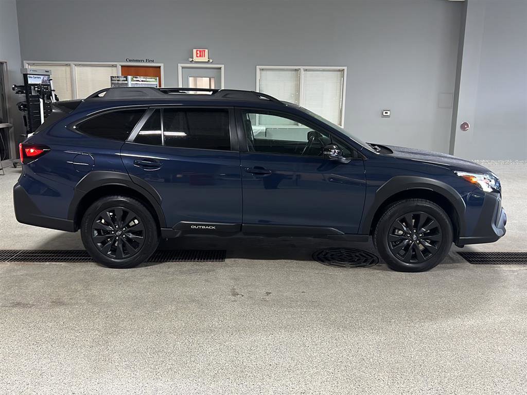Used 2023 Subaru Outback Onyx Edition image 10